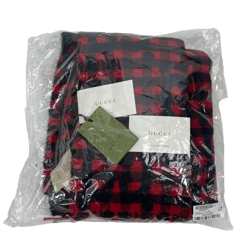 Gucci Diamcheck GG Logo Monogram Wool Jacquard Scarf Red Black 94